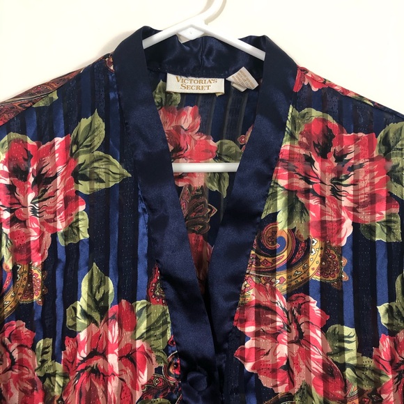 Victoria’s Secret Floral Button Up Pajama Top - Picture 3 of 6